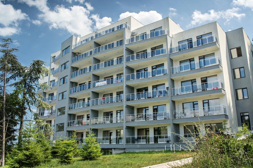 Ivtour Apartments In Yalta Complex غولدن ساندز المظهر الخارجي الصورة