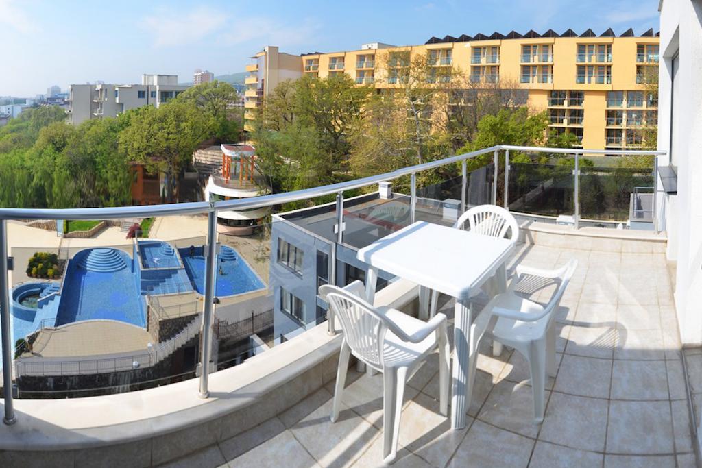 Ivtour Apartments In Yalta Complex غولدن ساندز الغرفة الصورة