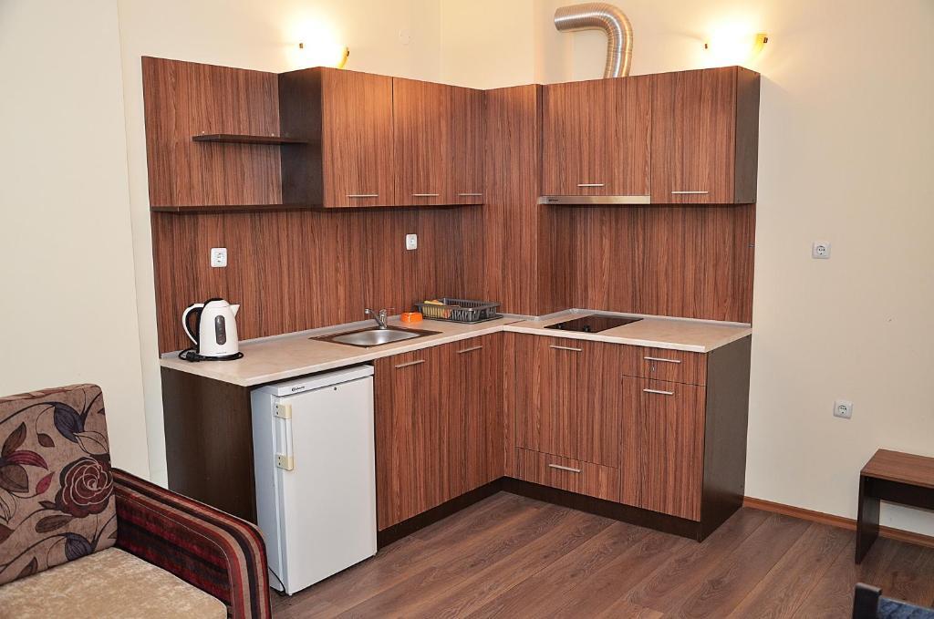 Ivtour Apartments In Yalta Complex غولدن ساندز الغرفة الصورة